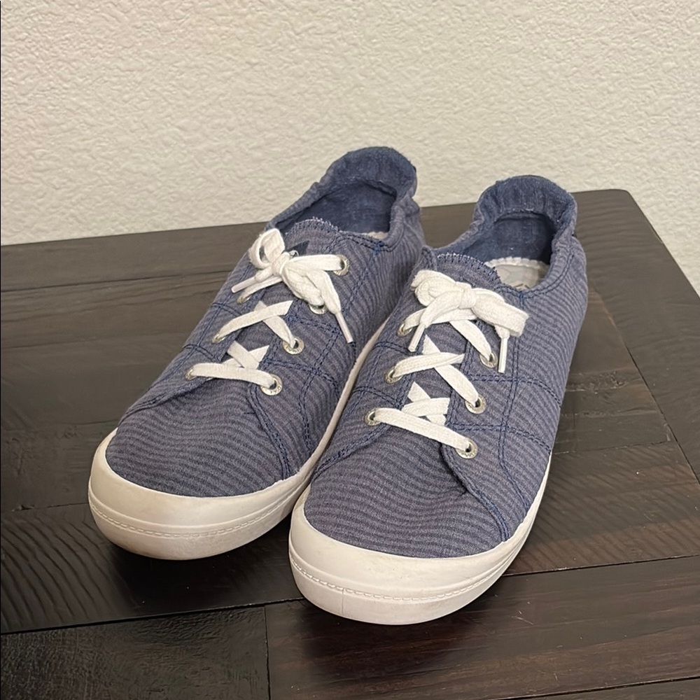 Roxy Navy Striped Casual Sneakers